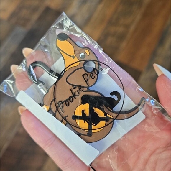 Dog Waste Bag Holder Puppy LEASH CLIP Baggy HOLDING DEVICE - Picture 3 of 3